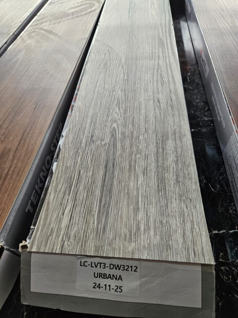 Piso Vinilíco LVT Urbana - Londres